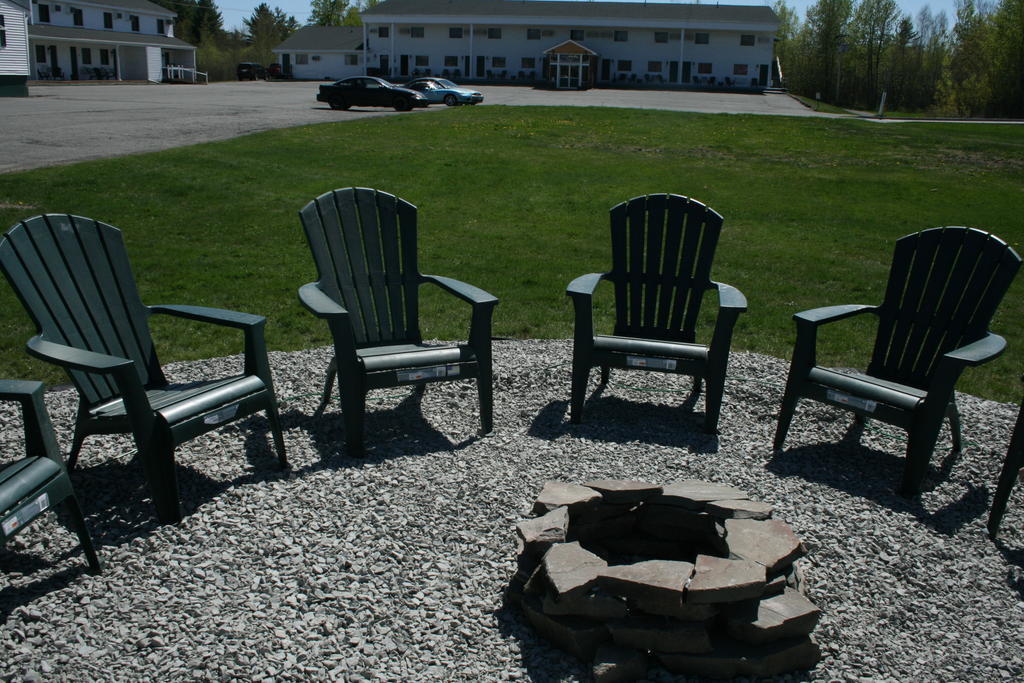 Maine Woods Inn Brewer Esterno foto